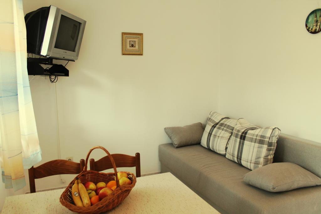 Apartments Lancek イバン・ドーラッツ エクステリア 写真